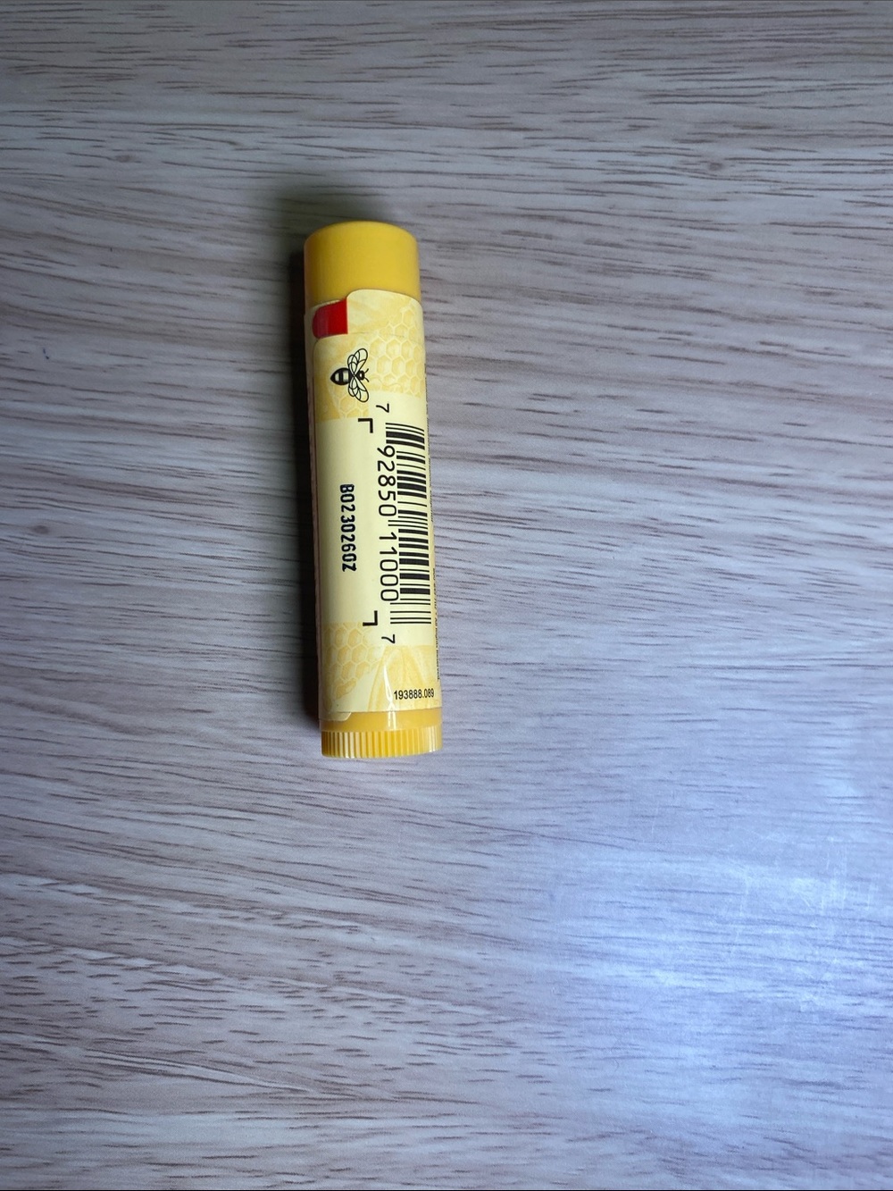Burt's Bees Yellow Beeswax Lip Balm Tube - Picture 2 of 4